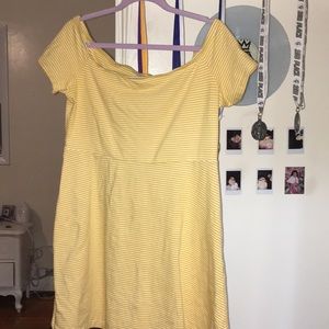 Off The Shoulders Stripped Dress